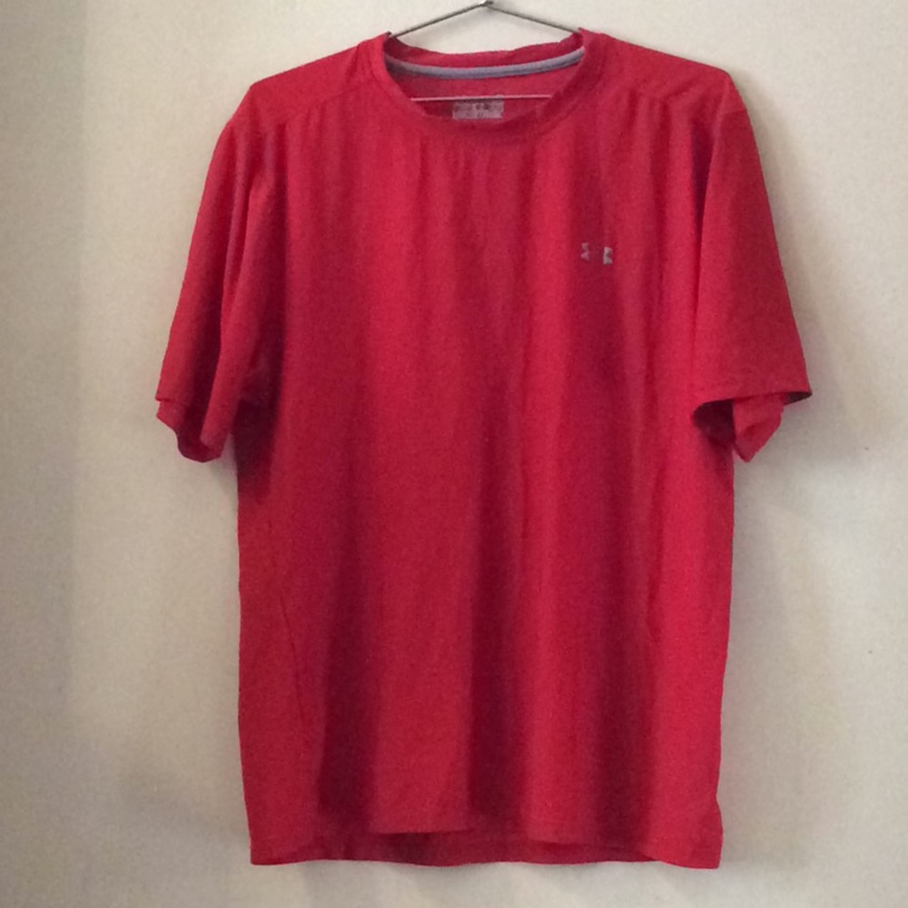 Under Armour T-shirt